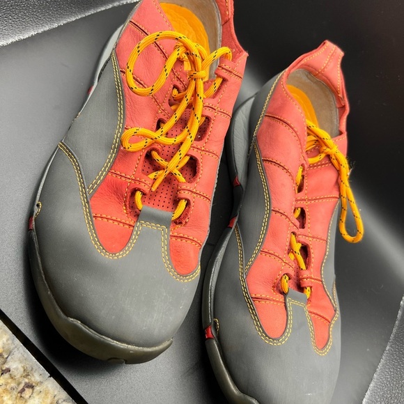 Sperry Hydrogrip Quad-Grip technology for enhanced traction and non marking sole - Picture 5 of 5